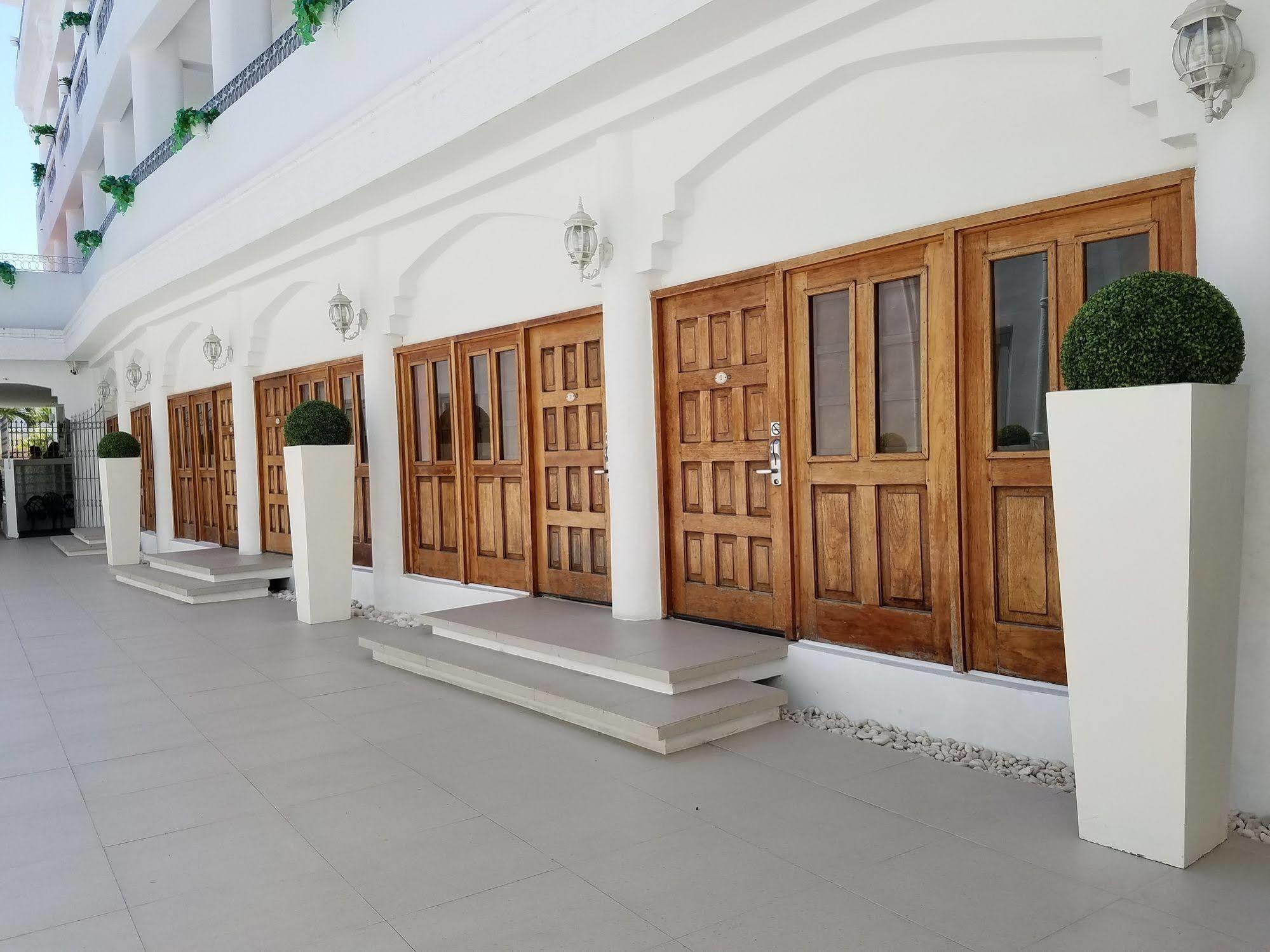 Hotel Melia Ponce Exterior photo